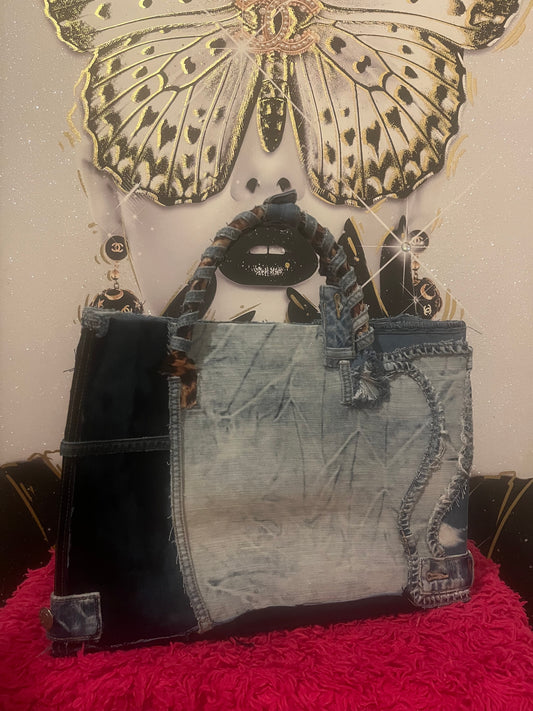 D Statement Tote